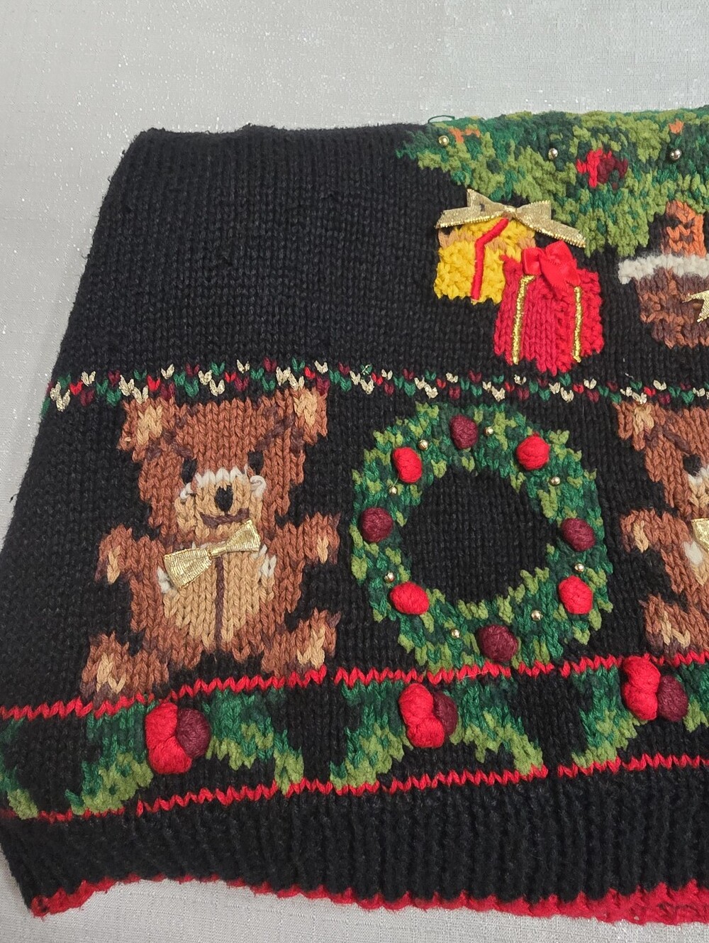 Vintage Casual Corner Christmas Tree Knit Sweater Gift Wreath Teddy Bear Motif - Picture 10 of 13